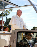 Pope visit Walker 051 lightenv2 verticalbu