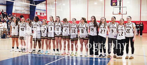 TivertonGirlsBasketballvsEastProvidenceSemifinalTeamPano2272025