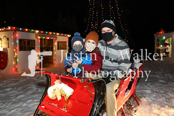 2U4A2900_Emerson_Musich3_Erin_Musich_John_Musich_Newport